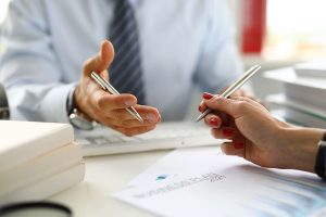 Legal translator Dubai or freelance legal translator- which is better for your business